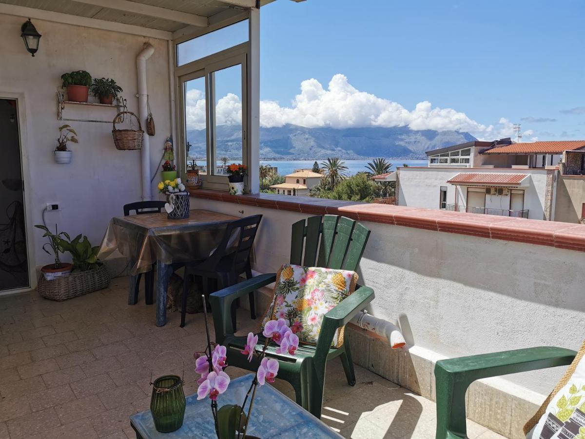 La Terrazza Sul Golfo Bed & Breakfast Isola delle Femmine Bagian luar foto