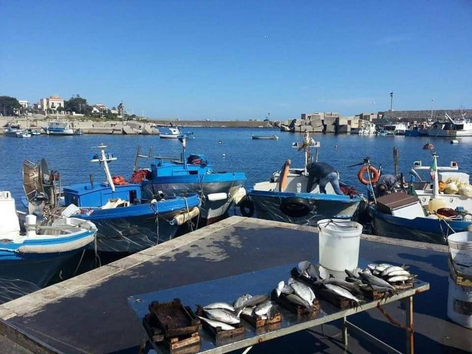 La Terrazza Sul Golfo Bed & Breakfast Isola delle Femmine Bagian luar foto